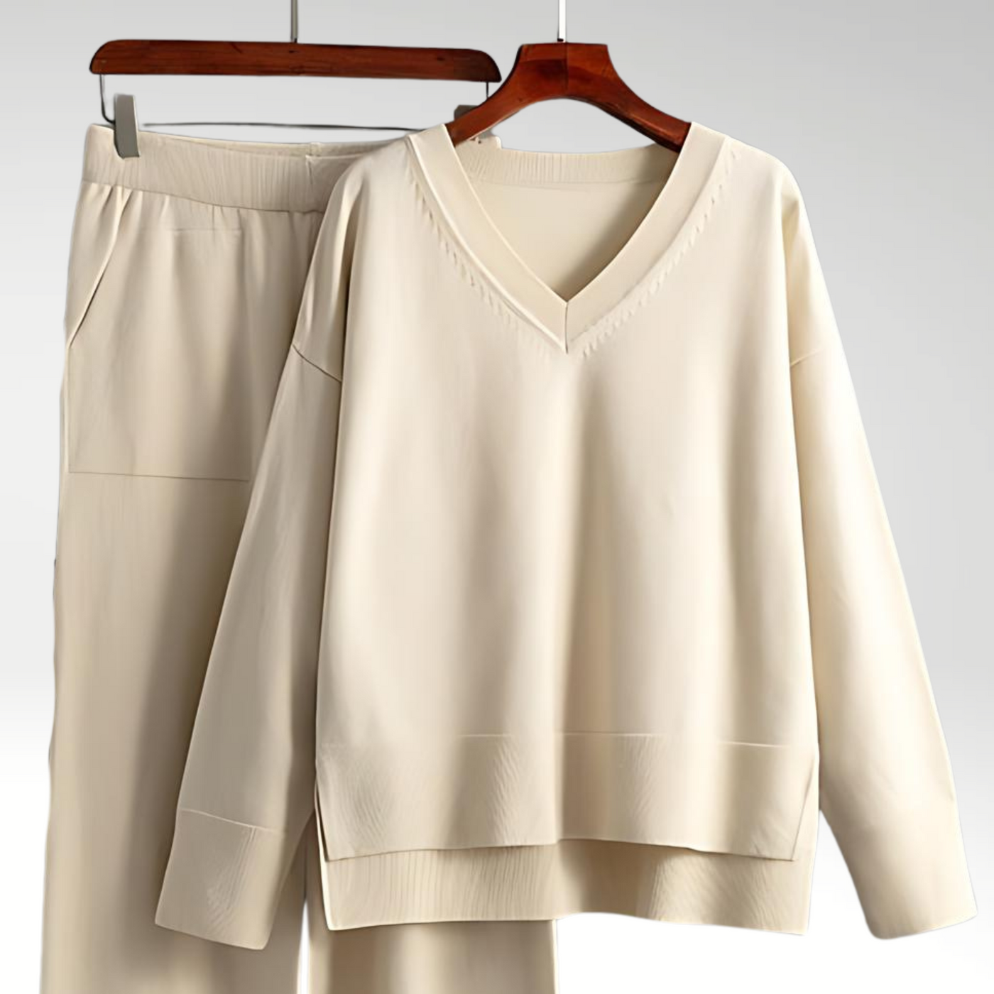 Valestra™ | Set Due Pezzi Luxe con Collo a V