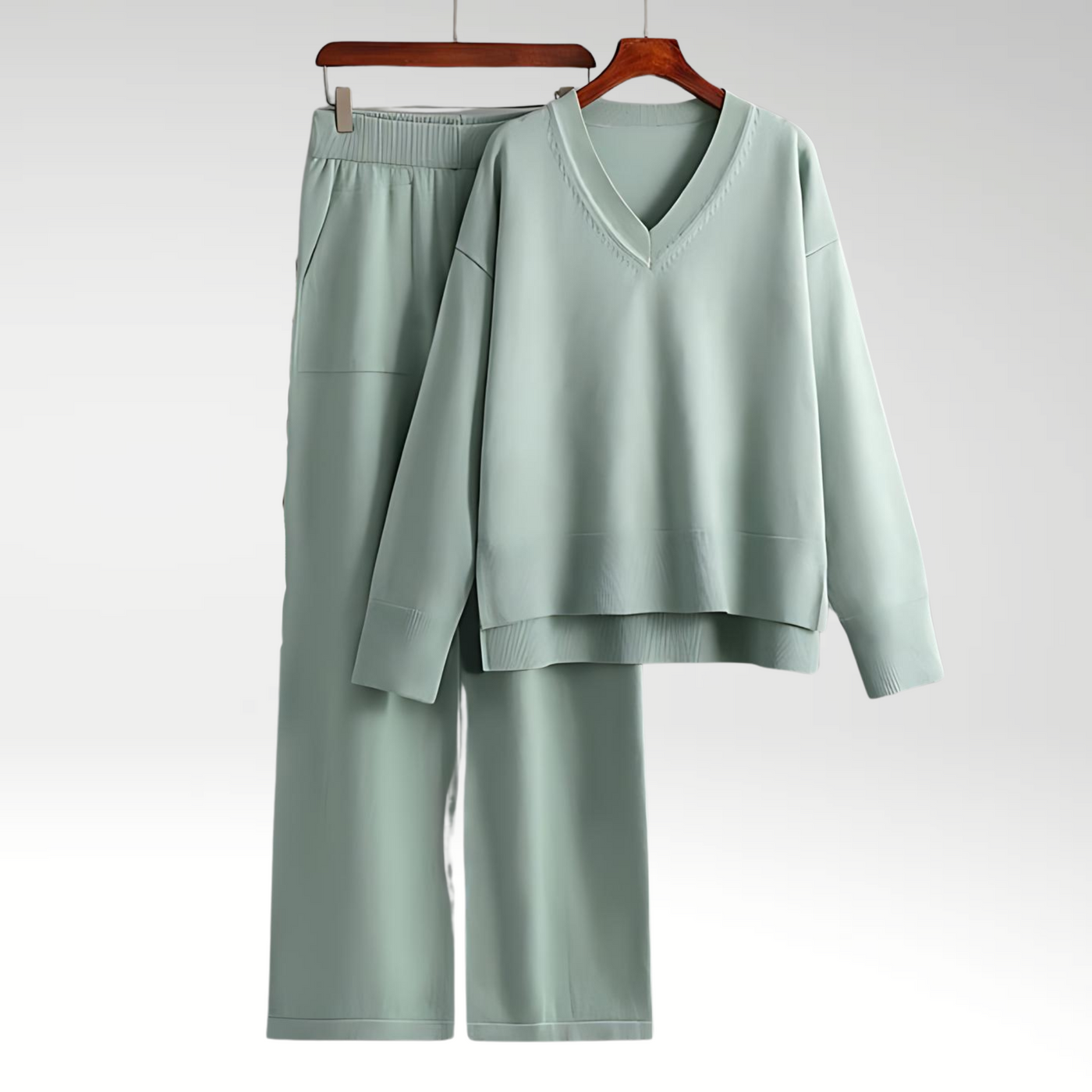 Valestra™ | Set Due Pezzi Luxe con Collo a V