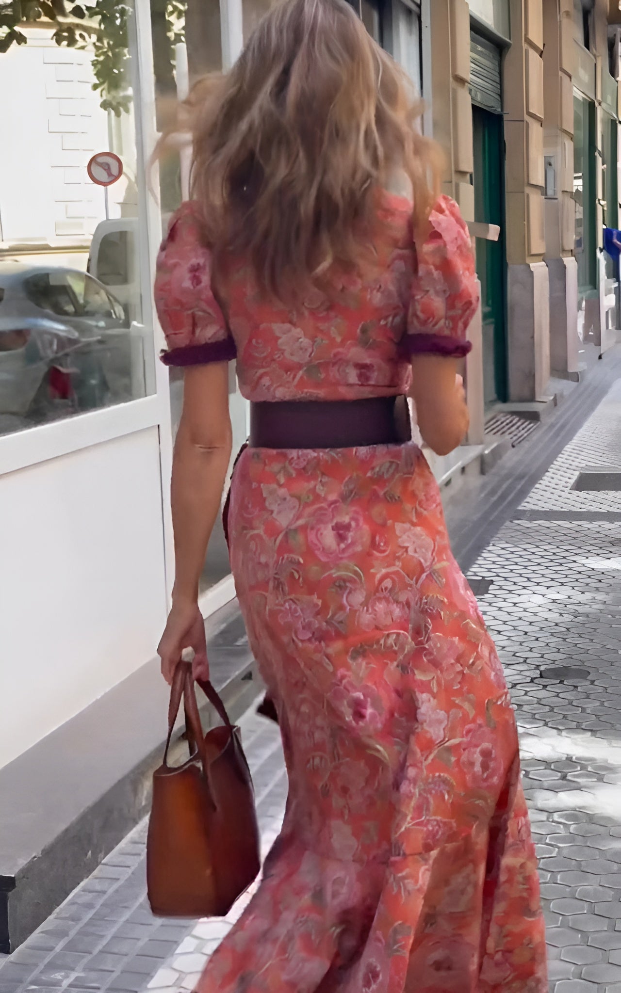 Valestra | Coral Mist